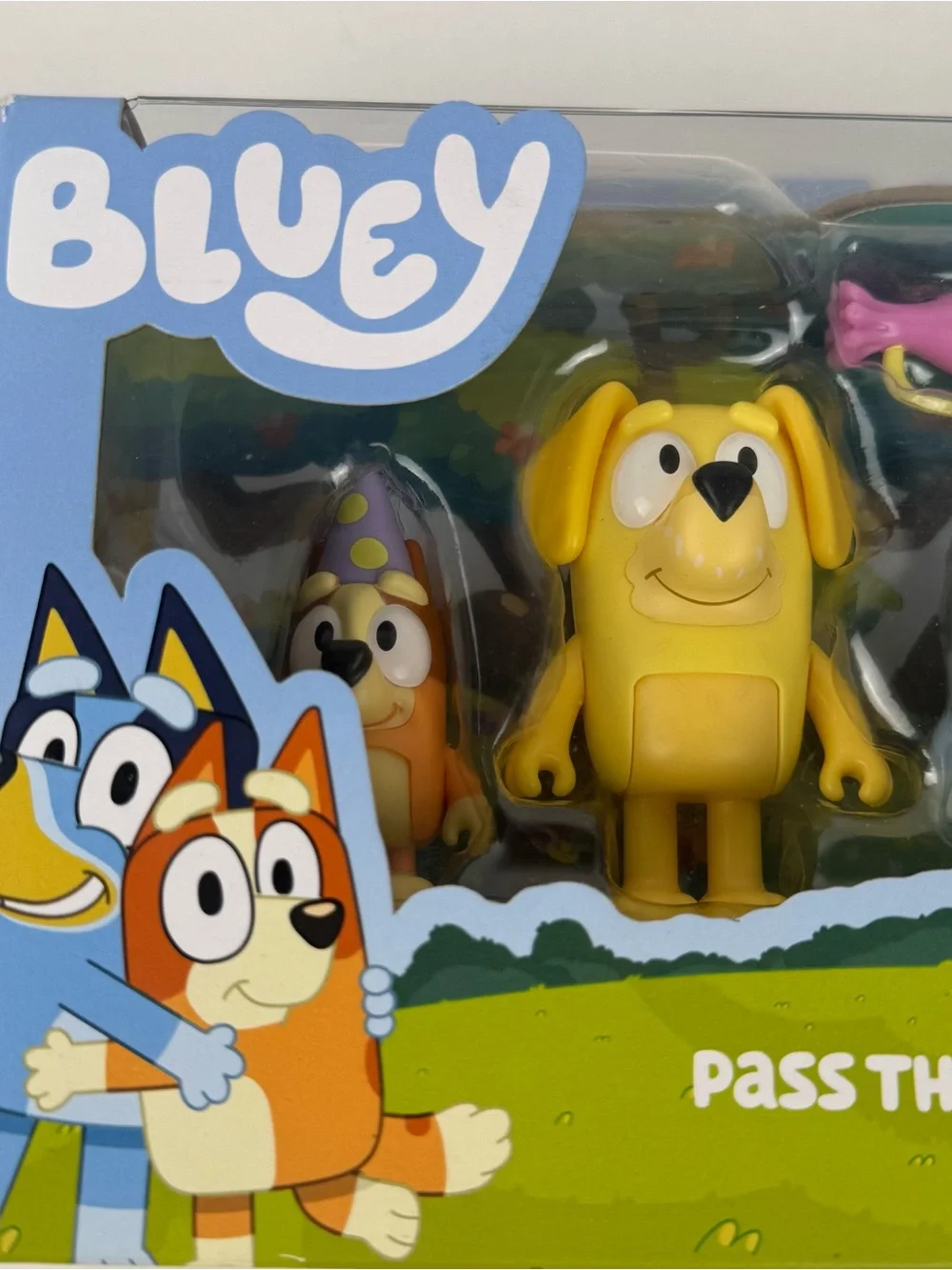 Bluey Pass The Parcel Figure Set Toys Kids Moose Toys Party Play Set